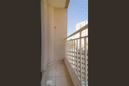 Sacada da Sala de apartamento à venda com 3 quartos, 78m² em Jardim Tupanci, Barueri