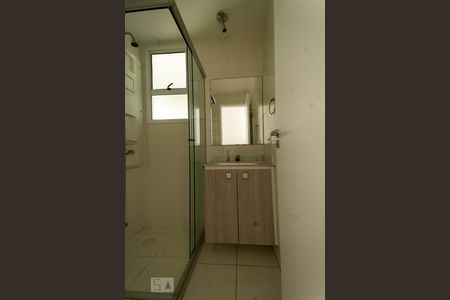 Apartamento à venda com 78m², 3 quartos e 2 vagas Apartamento à venda com 78m², 3 quartos e 2 vagasBanheiro do Corredor