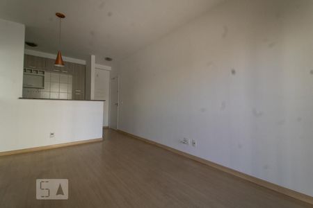 Sala de apartamento à venda com 3 quartos, 78m² em Jardim Tupanci, Barueri