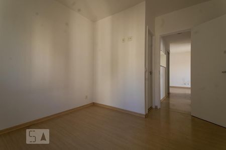 Apartamento à venda com 78m², 3 quartos e 2 vagas Apartamento à venda com 78m², 3 quartos e 2 vagasSuíte