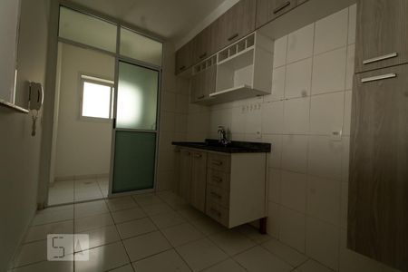 Apartamento à venda com 78m², 3 quartos e 2 vagas Apartamento à venda com 78m², 3 quartos e 2 vagasCozinha e Área de Serviço