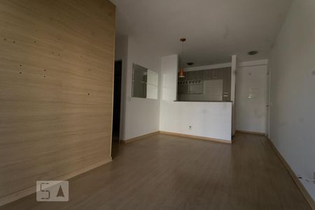 Sala de apartamento à venda com 3 quartos, 78m² em Jardim Tupanci, Barueri