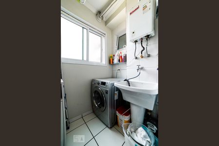 Apartamento para alugar com 65m², 2 quartos e 1 vagaÁrea de Serviço