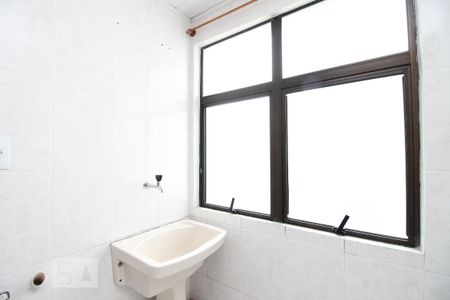 Area de Serviço de apartamento para alugar com 2 quartos, 85m² em Sarandi, Porto Alegre