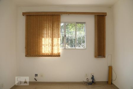 Quarto Suíte de casa para alugar com 2 quartos, 120m² em Parque Santos Dumont, Taboão da Serra