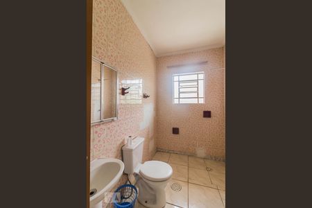 Casa para alugar com 145m², 4 quartos e 4 vagasBanheiro