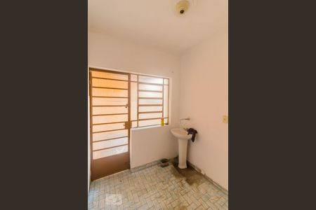 Área de serviço de casa para alugar com 4 quartos, 145m² em Jardim São Paulo, Guarulhos