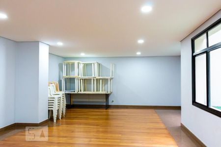 Apartamento à venda com 50m², 2 quartos e 1 vaga Apartamento à venda com 50m², 2 quartos e 1 vagaÁrea comum - Salão de festas