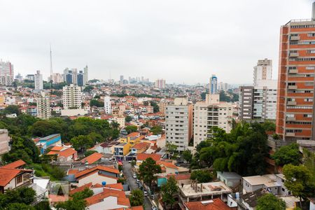 Vista Quarto 1 de apartamento à venda com 2 quartos, 50m² em Sumaré, São Paulo