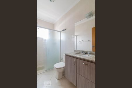 Banheiro da Suite de casa à venda com 3 quartos, 197m² em Vila Gilda, Santo André