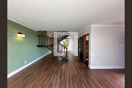 Sala de casa para alugar com 3 quartos, 191m² em Jardim Santo Amaro, São Paulo