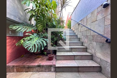 Casa para alugar com 191m², 3 quartos e 2 vagasEntrada
