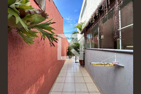 Casa para alugar com 191m², 3 quartos e 2 vagasQuintal Lateral