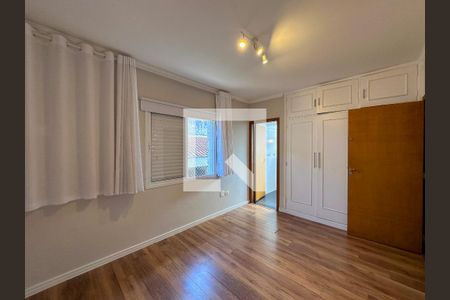 Casa para alugar com 191m², 3 quartos e 2 vagasSuíte