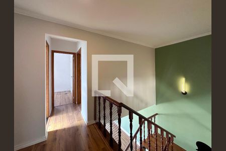 Casa para alugar com 191m², 3 quartos e 2 vagasCorredor Quartos