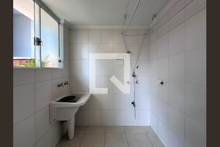Área de Serviço de casa para alugar com 3 quartos, 191m² em Jardim Santo Amaro, São Paulo