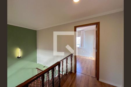 Casa para alugar com 191m², 3 quartos e 2 vagasCorredor Quartos
