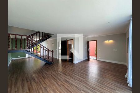 Casa para alugar com 3 quartos, 191m² em Jardim Santo Amaro, São Paulo
