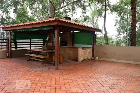 Apartamento para alugar com 118m², 4 quartos e 2 vagasÁrea comum - Churrasqueira