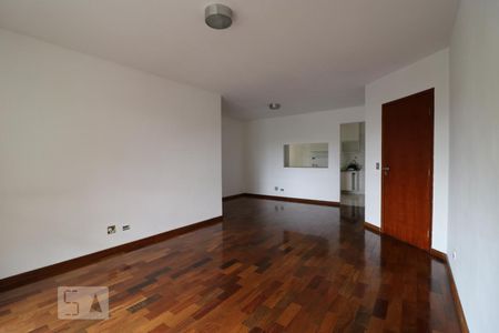 Sala de apartamento para alugar com 4 quartos, 118m² em Chácara Agrindus, Taboão da Serra