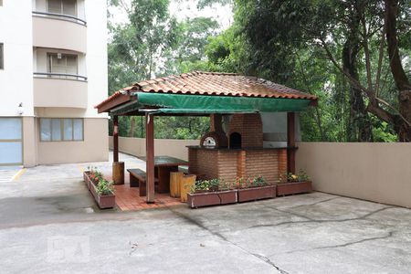 Apartamento para alugar com 118m², 4 quartos e 2 vagasÁrea comum - Churrasqueira