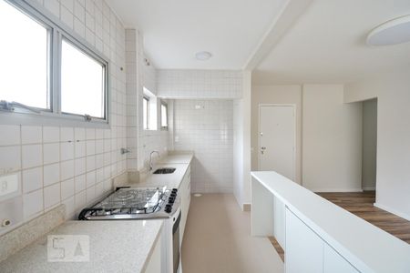Cozinha de apartamento para alugar com 2 quartos, 52m² em Cerqueira César, São Paulo
