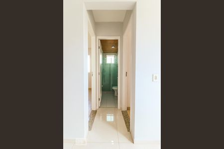 Corredor de apartamento para alugar com 2 quartos, 47m² em Jacarepaguá, Rio de Janeiro