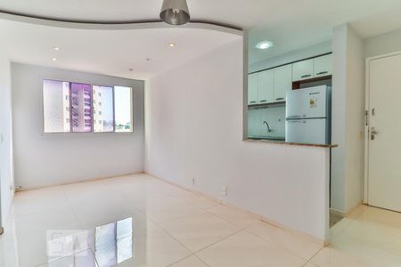 Sala de apartamento para alugar com 2 quartos, 47m² em Jacarepaguá, Rio de Janeiro