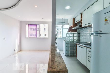 Apartamento para alugar com 47m², 2 quartos e 1 vagaSala, Cozinha e Área de Serviço