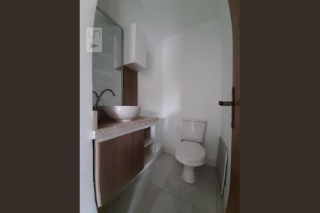 Banheiro de casa para alugar com 3 quartos, 107m² em Partenon, Porto Alegre