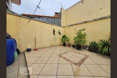 Casa para alugar com 180m², 3 quartos e 5 vagasQuintal 