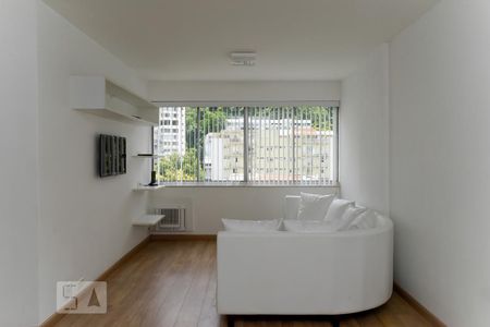 Apartamento para alugar com 80m², 3 quartos e 1 vagaSala