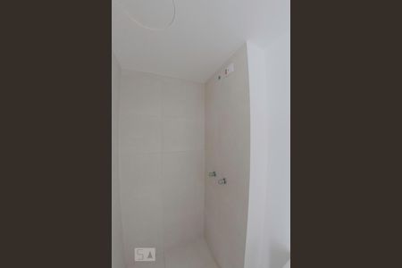 Banheiro 2 de apartamento à venda com 2 quartos, 60m² em Nonoai, Porto Alegre