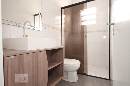 Casa à venda com 130m², 3 quartos e 2 vagasBanheiro