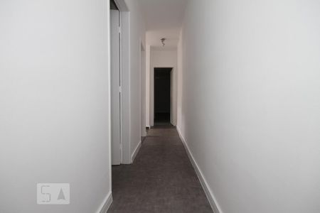 Casa à venda com 130m², 3 quartos e 2 vagasCorredor