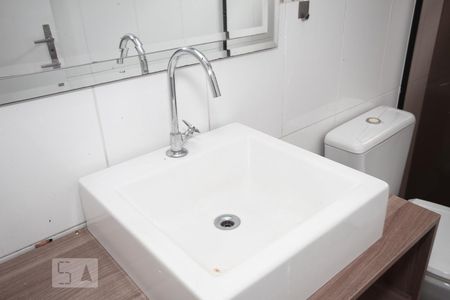 Casa à venda com 130m², 3 quartos e 2 vagasBanheiro