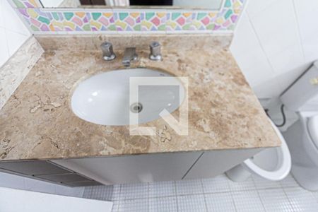 Apartamento para alugar com 150m², 2 quartos e 1 vaga Apartamento para alugar com 150m², 2 quartos e 1 vagaBanheiro da Suíte