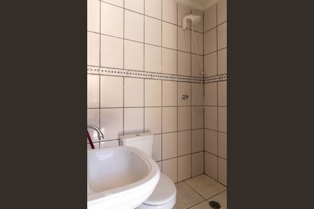 Casa à venda com 270m², 3 quartos e 4 vagasBanheiro de Serviço