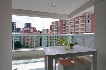 Varanda de kitnet/studio para alugar com 1 quarto, 50m² em Bela Vista, São Paulo