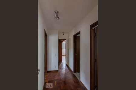 Corredor de apartamento à venda com 3 quartos, 111m² em São Lucas, Belo Horizonte