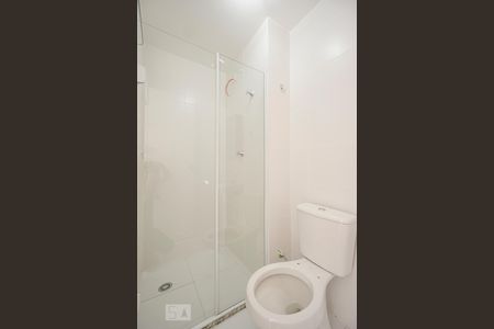 Studio à venda com 28m², 1 quarto e sem vaga Studio à venda com 28m², 1 quarto e sem vagaBanheiro suíte