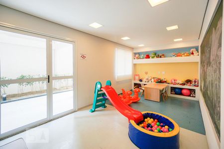 Studio à venda com 28m², 1 quarto e sem vaga Studio à venda com 28m², 1 quarto e sem vagaBrinquedoteca