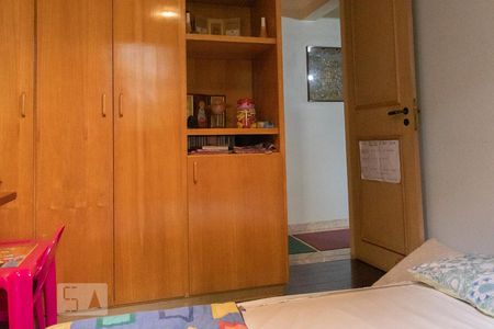 Apartamento à venda com 115m², 3 quartos e 2 vagasQuarto 2