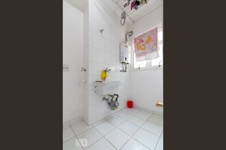 Apartamento para alugar com 94m², 3 quartos e 1 vagaÁrea de Serviço