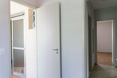 Quarto reversível/Quarto de Serviço de apartamento para alugar com 3 quartos, 75m² em Aclimação, São Paulo