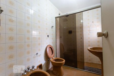 Casa à venda com 136m², 3 quartos e 4 vagas Casa à venda com 136m², 3 quartos e 4 vagasBanheiro Social