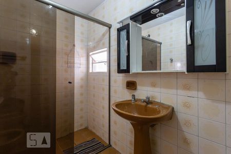 Casa à venda com 136m², 3 quartos e 4 vagas Casa à venda com 136m², 3 quartos e 4 vagasBanheiro Social