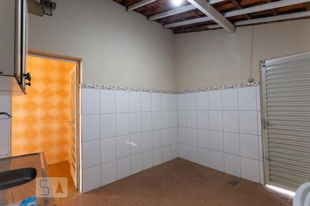 Casa à venda com 136m², 3 quartos e 4 vagas Casa à venda com 136m², 3 quartos e 4 vagasCozinha e Área de Serviço