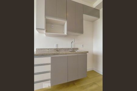 Studio para alugar com 24m², 1 quarto e sem vaga Studio para alugar com 24m², 1 quarto e sem vagaCozinha/quarto