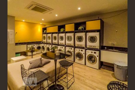 Studio para alugar com 24m², 1 quarto e sem vaga Studio para alugar com 24m², 1 quarto e sem vagaLavanderia